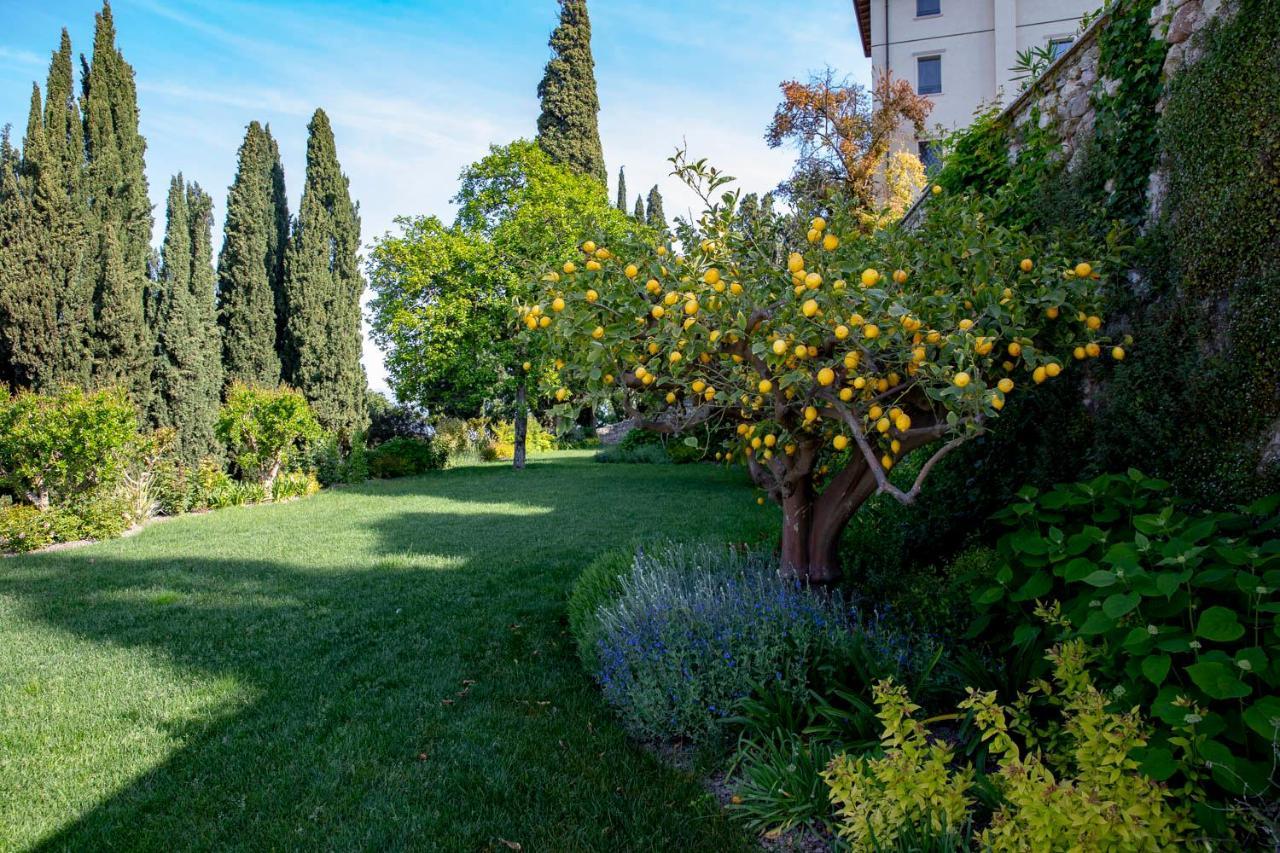 Апарт отель Eremus Relais Лонато Экстерьер фото